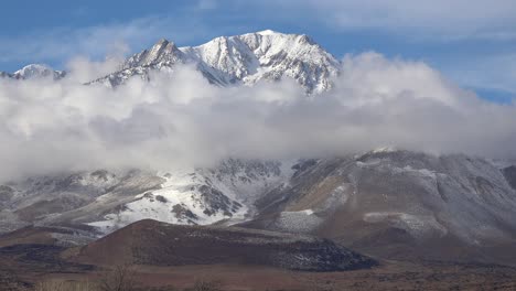 Time-lapse-beautiful-clouds-in-winter-behind-the-Eastern-Sierra-Nevada-mountians-near-Mt-Whitney-California