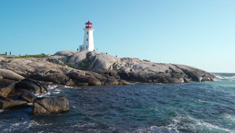 Faro-De-Peggys-Cove-En-Nueva-Escocia,-Canadá