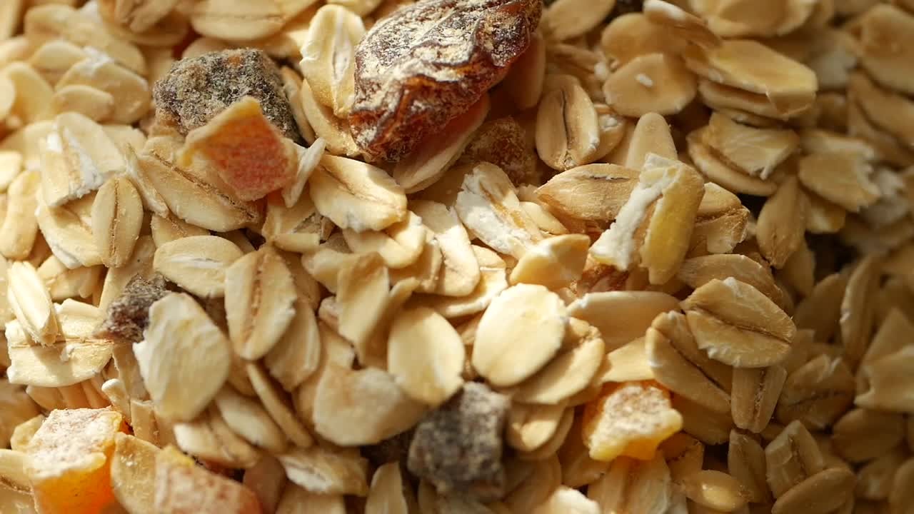 Oats with Raisins and Dried Fruit