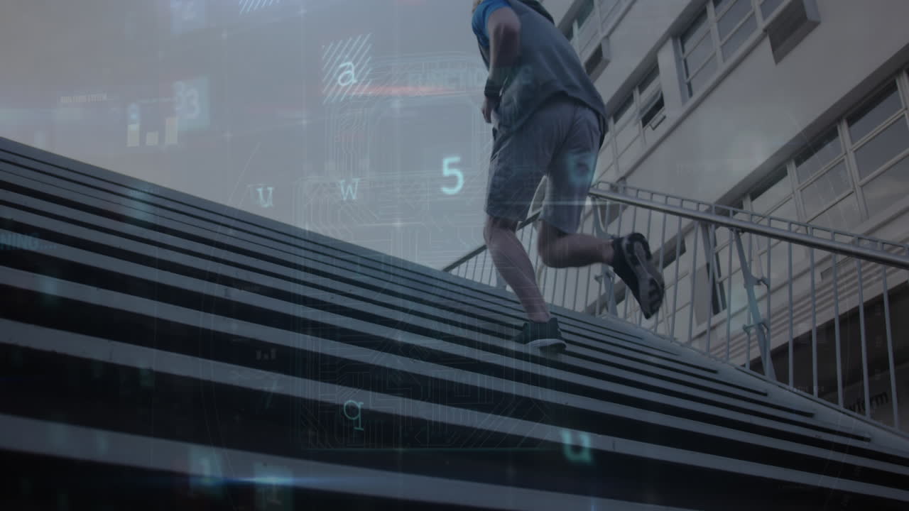 animación de texto de ciberataque sobre hombre caucásico corriendo por la ciudad