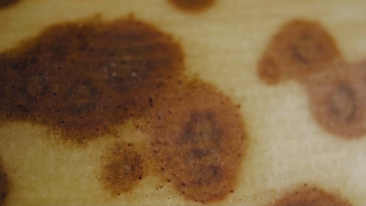 panela cinematográfica em casca de banana madura