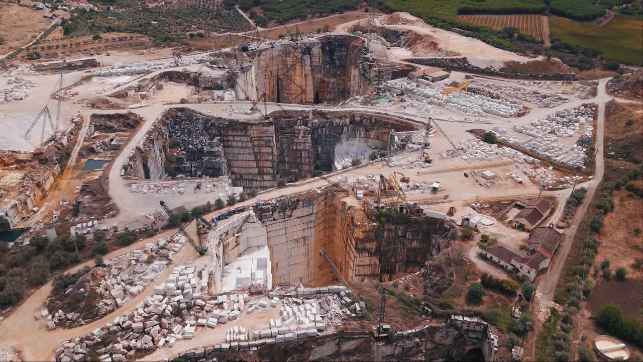 광산 의 공중 사진 - 텔레포토 2