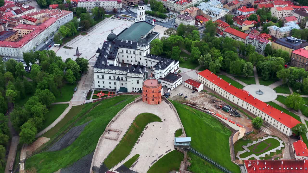 símbolo histórico de la ciudad de vilnius - torre del castillo de gediminas en lituania
