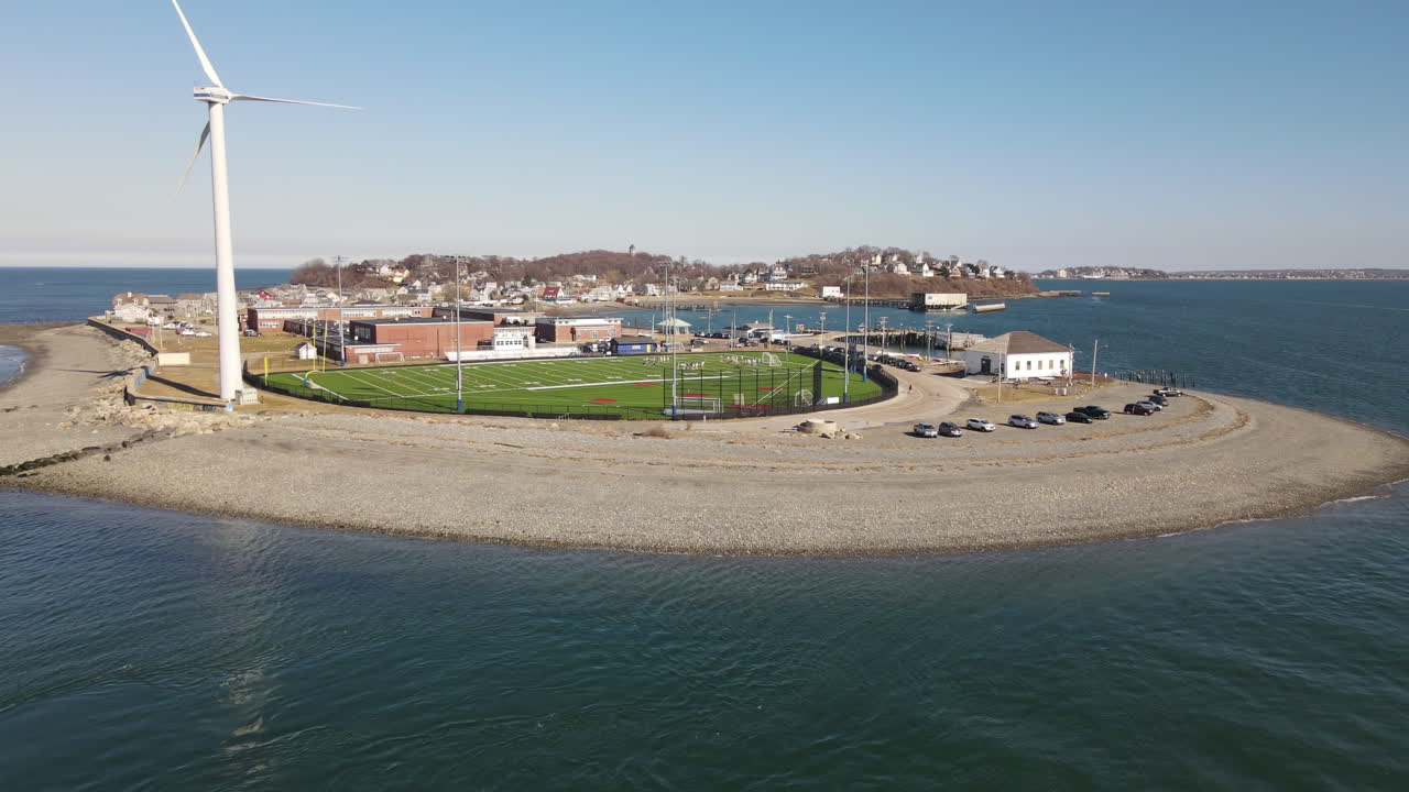 аэрофотосъемка с перемещением вперед на поле для лакросса, игровое поле, расположенное в г. халл, штат массачусетс