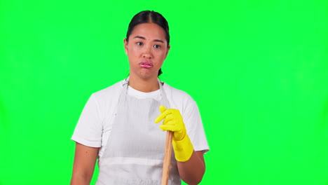 Green-screen,-tired-cleaner