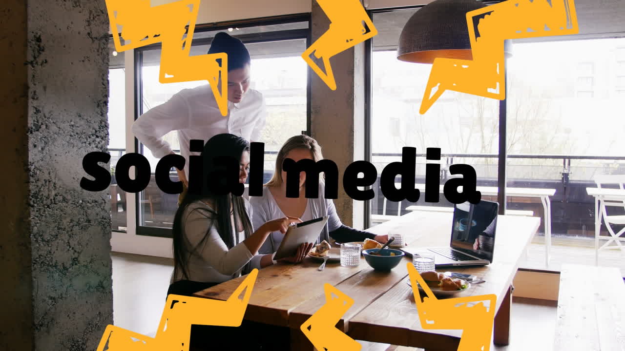 animación de texto de redes sociales en un grupo diverso de personas de negocios