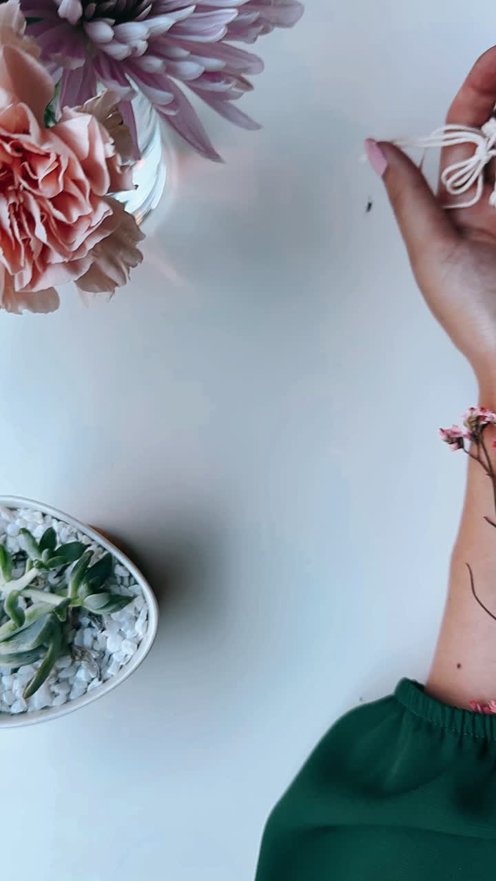 curación con cristal de cuarzo rosa: una estética calmante y serena