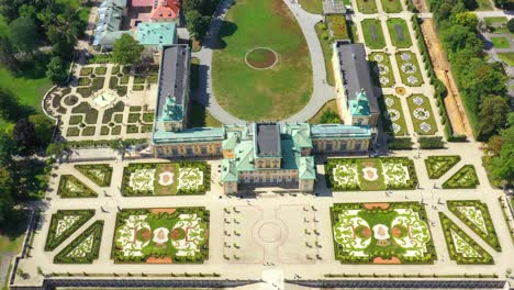 Aerial-view-of-the-royal-palace-in-Warsaw