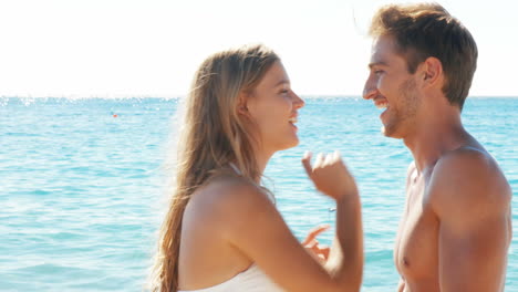 Happy-couple-on-the-beach