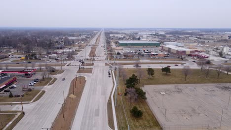 Aerial-view-of-Mound-Road-in-Sterling-Heights,-Michigan,-with-buildings-and-busy-intersection