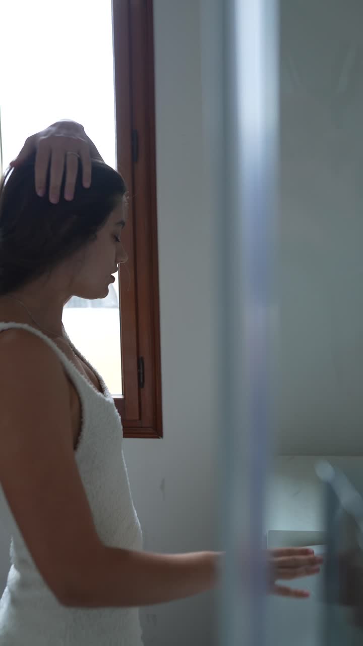 화장실에 있는 여자