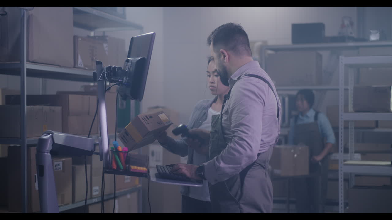 comprobación del inventario del almacén