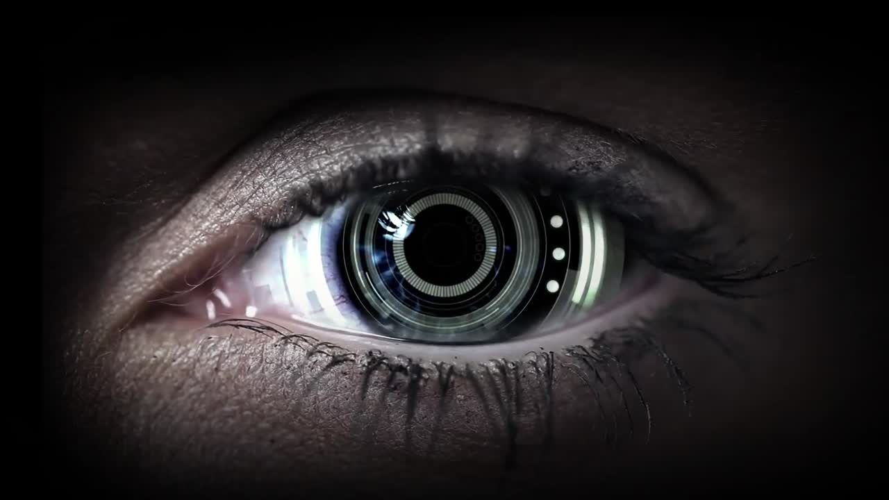 animación del iris con el ojo femenino y la óptica de la cámara