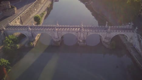 Aerial-video-of-Ponte-Sant'Angelo-in-Rome