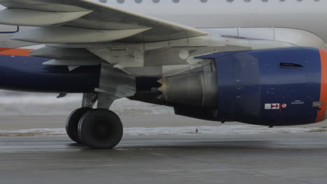 Aircraft-on-a-snowy-runway