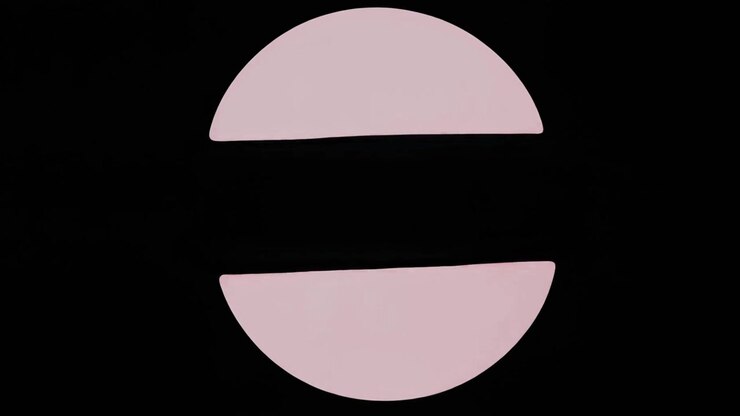 Abstract Animation of Morphing Pink Circles and Red Lines