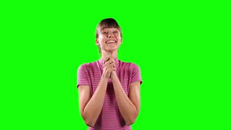 Vista-Frontal-De-Una-Mujer-Caucásica-Feliz-Con-Pantalla-Verde