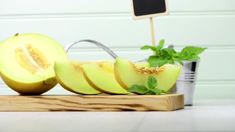 honeydew melon