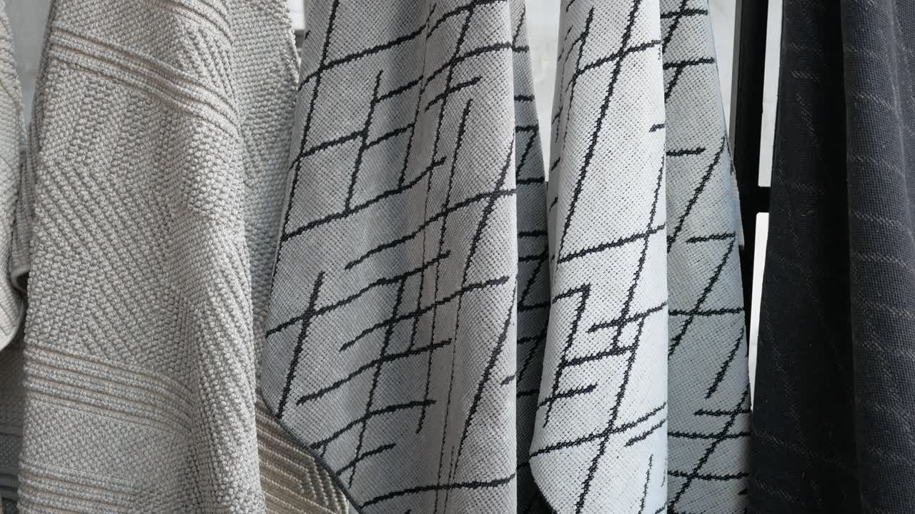 muestras de alfombras modernas expuestas