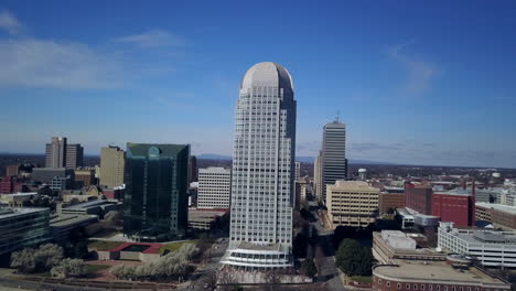 Aerial-approaching-the-Winston-Salem-skyline