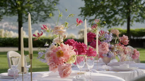 elegant outdoor wedding reception decor