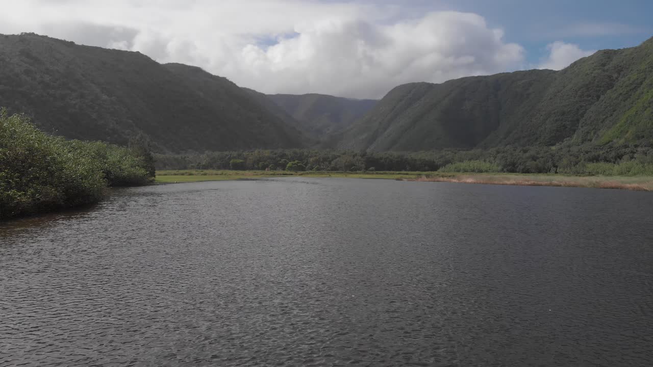 increíbles vistas del valle capturadas durante un hermoso día cálido