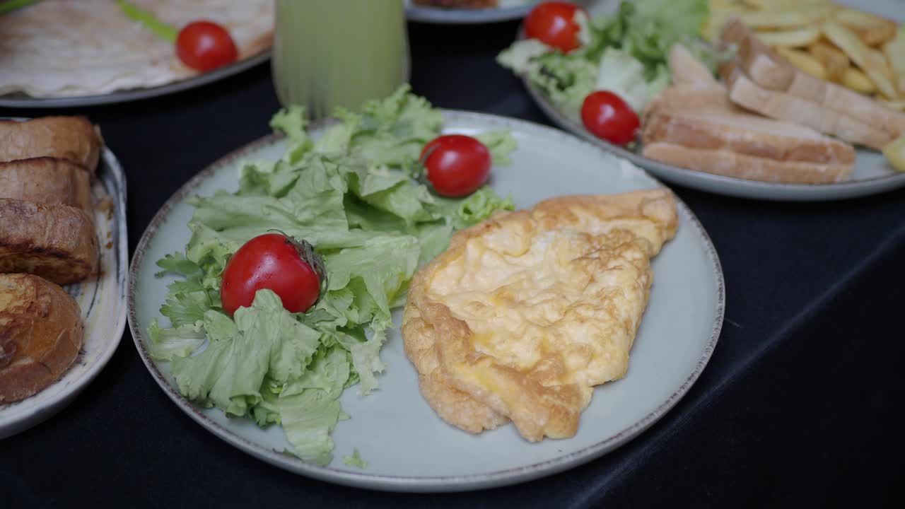 un delicioso desayuno de tortilla