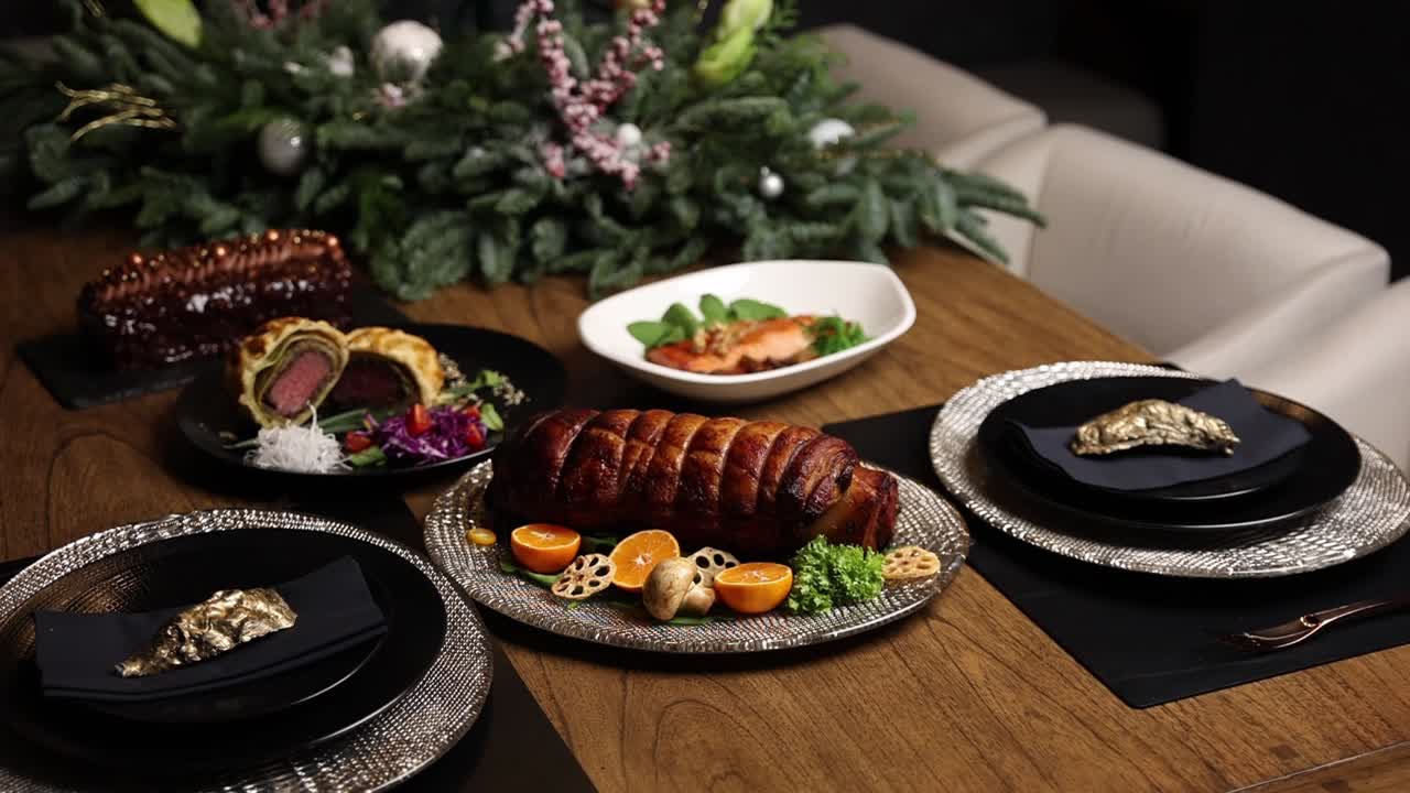 cena de navidad en un restaurante de lujo