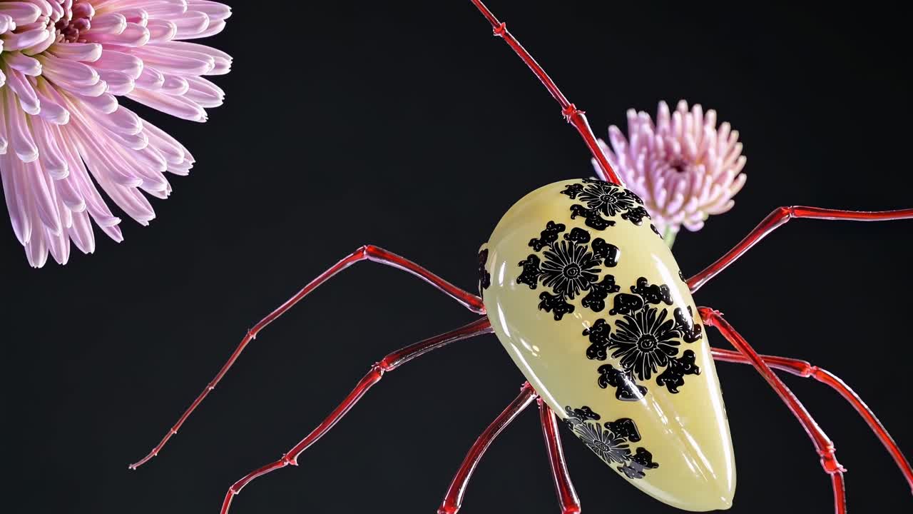 Glass Spider Sculpture with Chrysanthemum Flowers
