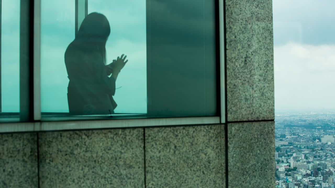 여자 그림자 도쿄