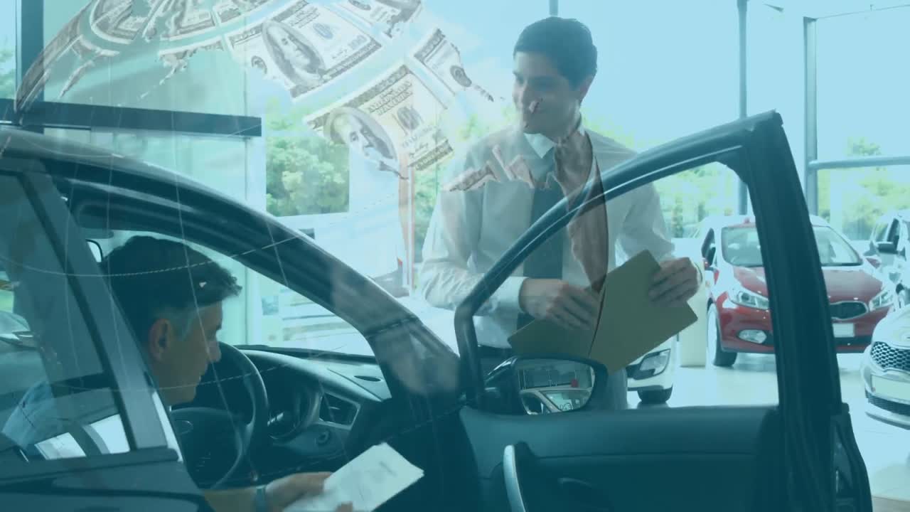 animación del globo hecho de billetes de dólar estadounidense girando sobre dos hombres caucásicos hablando por un coche