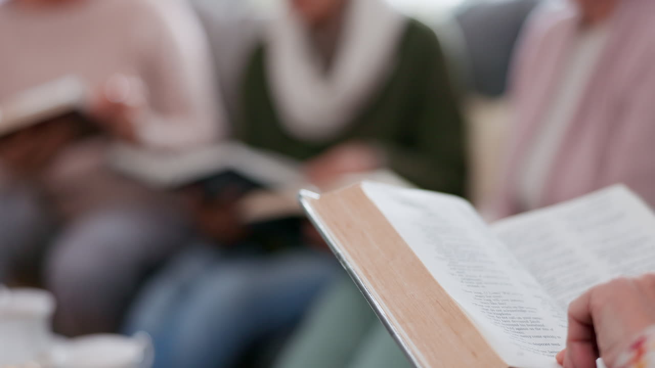 고등학생 그룹, 성서 연구 및 신앙을 위해 함께