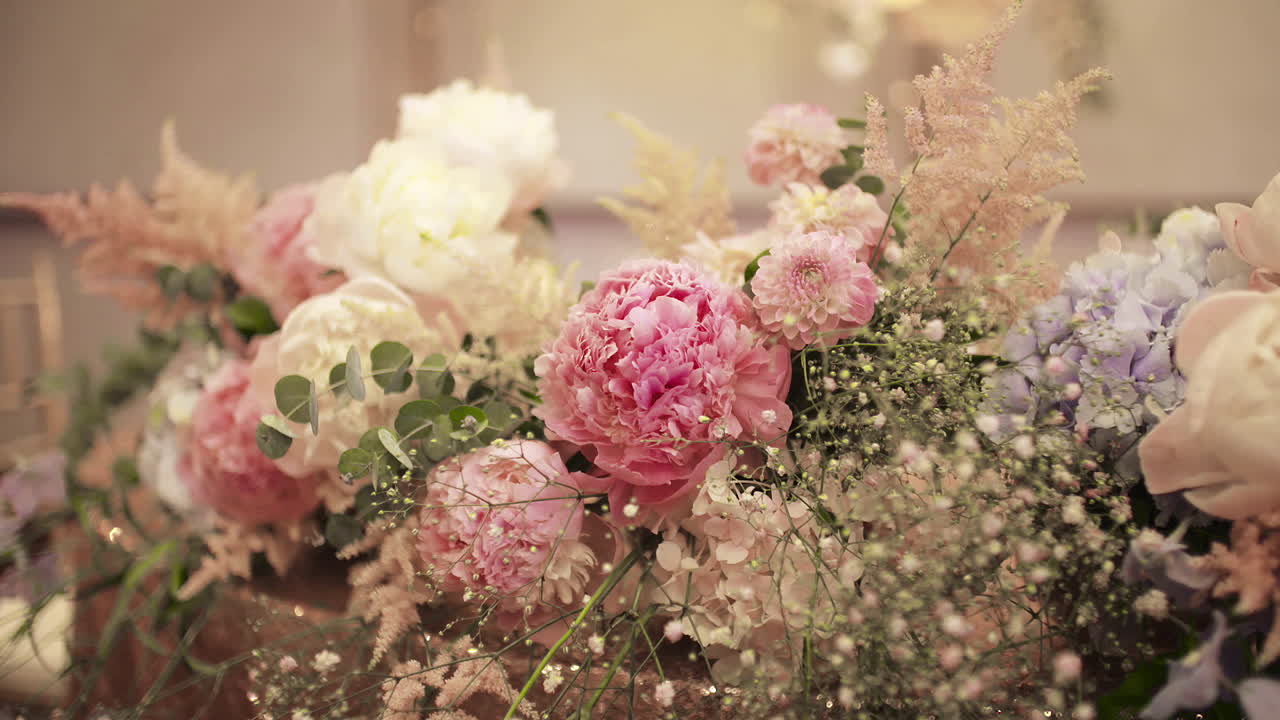 Soft Rose Wedding Flower Designs