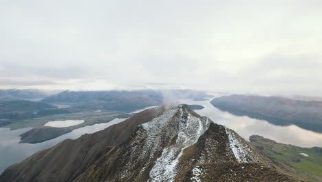 Schwenk-Vom-Gipfel-Des-Roy&#39;s-Peak-In-Wanaka,-Neuseeland