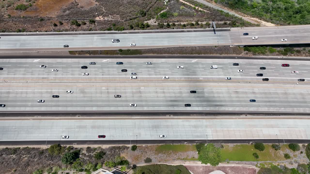 고속도로 교차로와 교차로, 샌디에이고 고속도로 인터스테이트 5