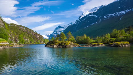 Wunderschöne-Natur-Norwegen.