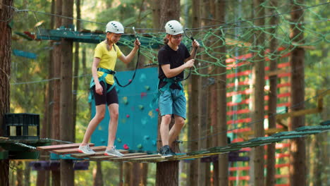 Menschen-Im-Abenteuercamp