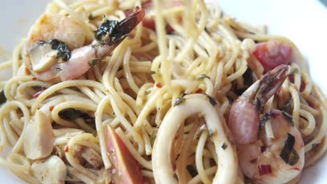 seafood spaghetti with fork