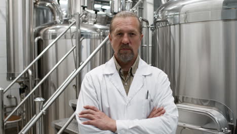 Man-posing-in-the-factory