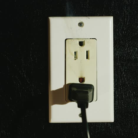 the beginning of the fire in an american type socket 2