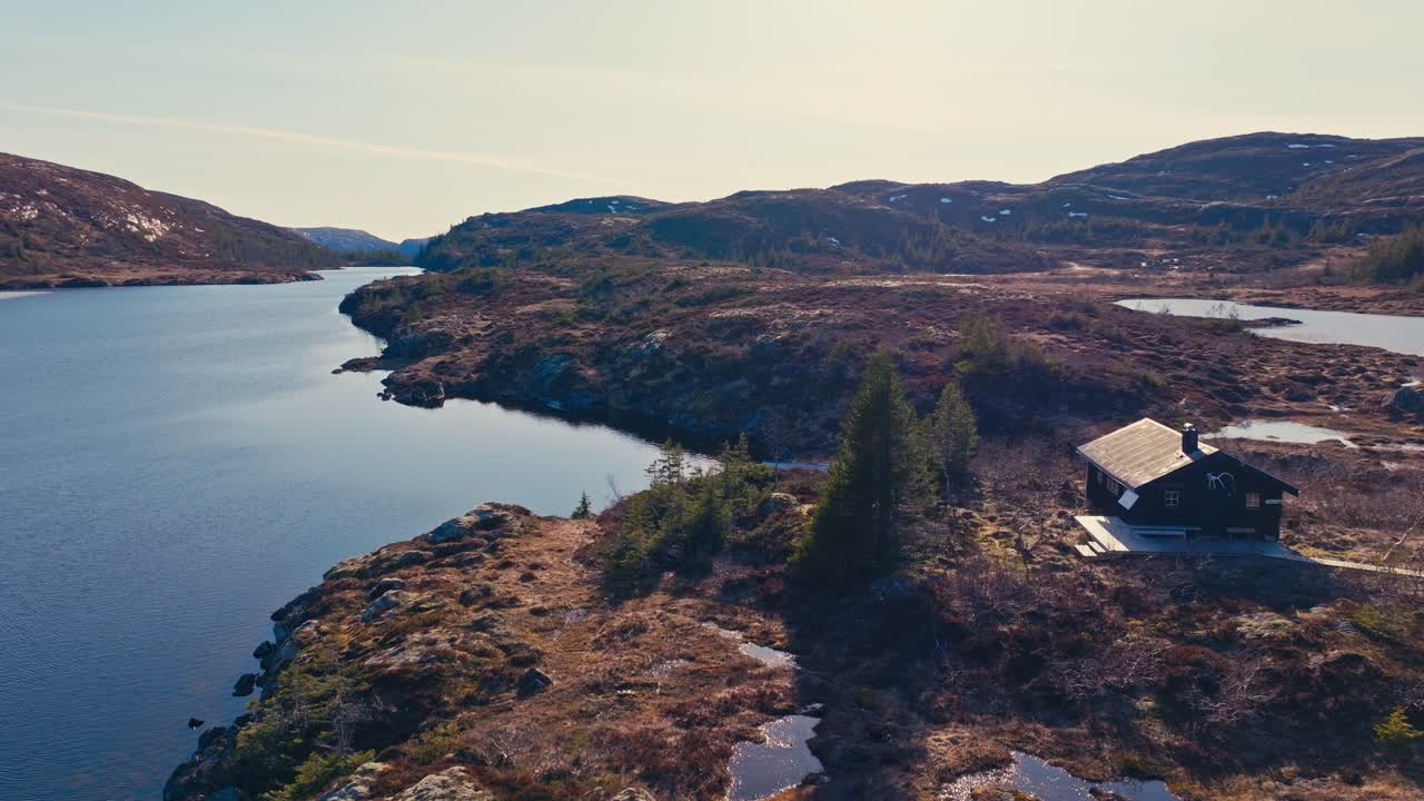 Tranquil Scenery Of Reinsjoen Lake In Norway - Aerial Drone Shot