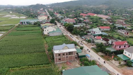 Toma-Pintoresca-De-Un-Pueblo-De-Paisaje-Rural