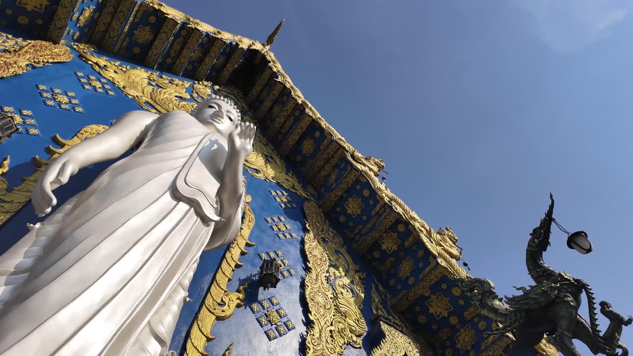 Blue Temple Thailand tourist attraction Chiang Rai buddhist religion statue