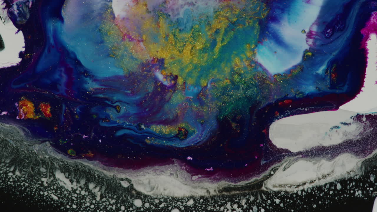 explosión abstracta de líquido coloreado