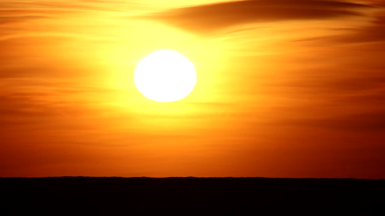 Stunning time lapse of a blood red sunset in southern France