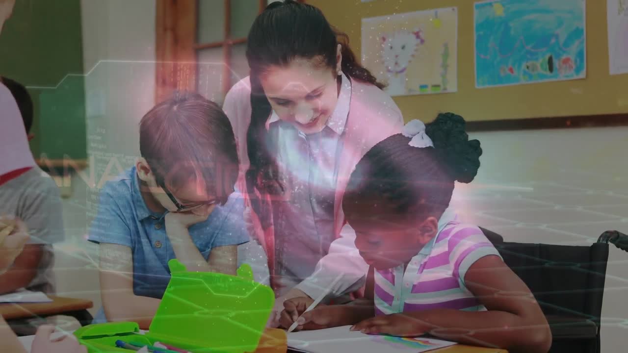 animación del procesamiento de datos sobre maestras y estudiantes caucásicas en la escuela