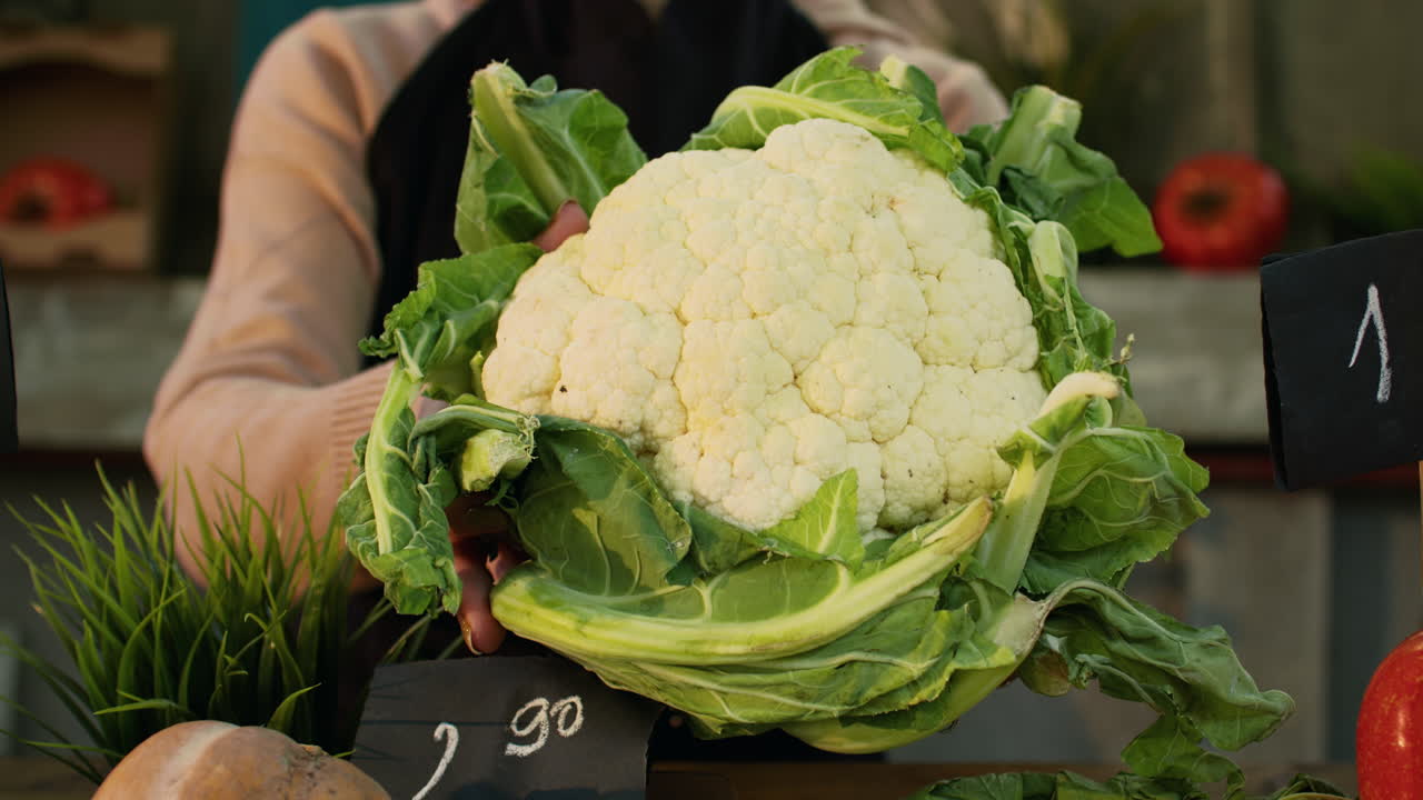 Fresh Cauliflower at Farmer's Market