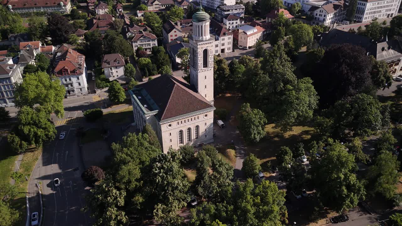 Kirketårn i Solothurn, Schweiz. Barokarkitektur, Europa, set fra luften
