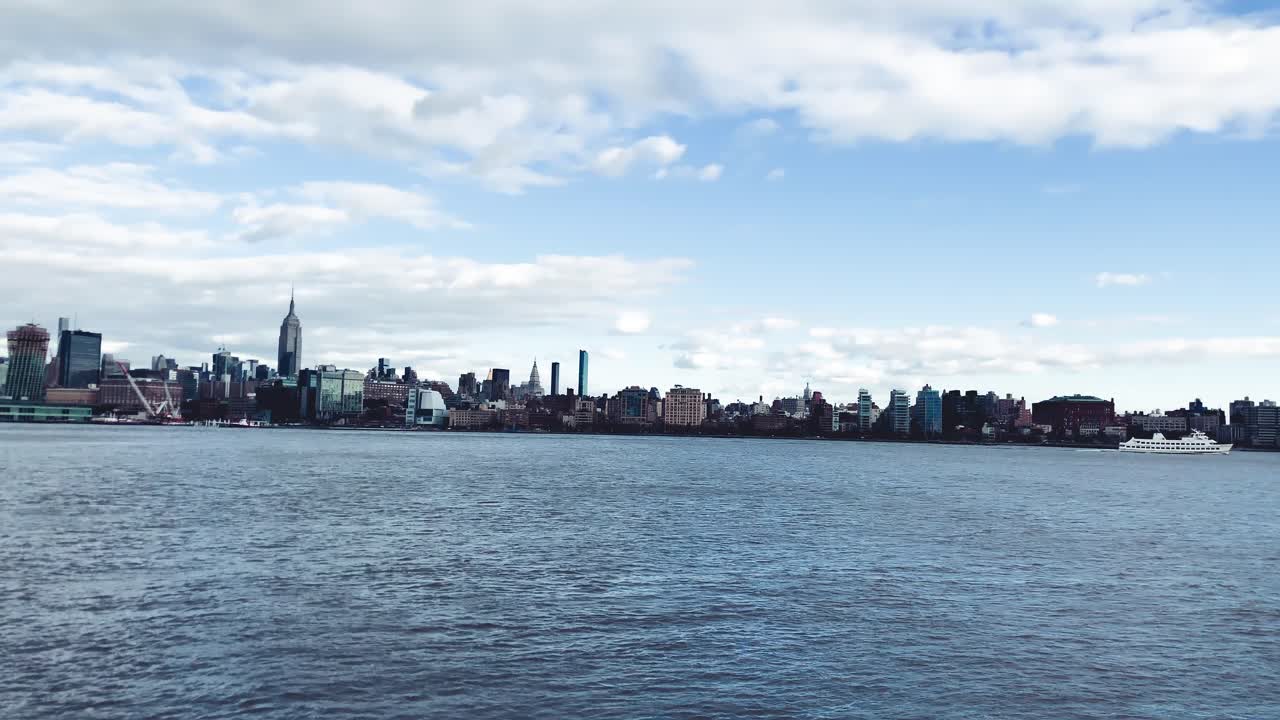 겨울 석양, 뉴욕 시 페리 투어에서 맨해튼 스카이라인