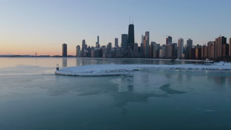 Drone-Shot-of-Chicago,-Illinois-in-Winter